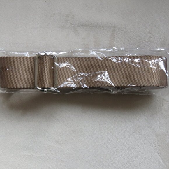 NWOT IHKWIP Camel Beige Replacement Adjustable Guitar Crossbody Strap MSRP $25 - Picture 11 of 12